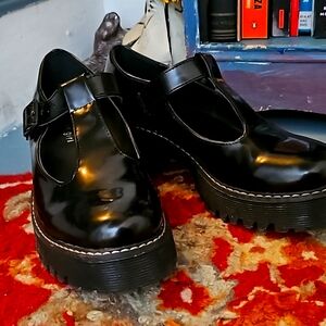 Madden Girl WORN ONCE Women's Thrive Mary Jane Chunky heel 9.5M